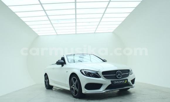 Acheter Occasion Voiture Mercedes Viano Blanc à Kwekwe, Midlands Acheter Occasion Voiture Mercedes Viano Blanc à Kwekwe, Midlands