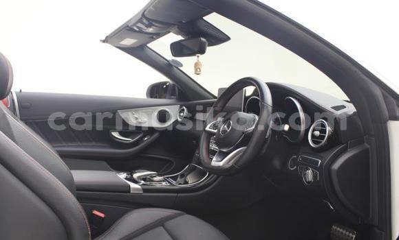 Acheter Occasion Voiture Mercedes Viano Blanc à Kwekwe, Midlands Acheter Occasion Voiture Mercedes Viano Blanc à Kwekwe, Midlands