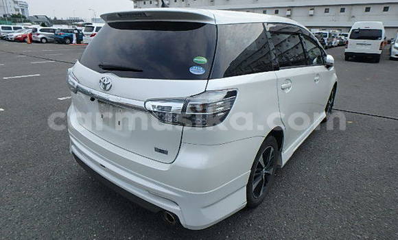 Acheter Occasion Voiture Toyota Wish Blanc à Beitbridge, Matabeleland South Acheter Occasion Voiture Toyota Wish Blanc à Beitbridge, Matabeleland South