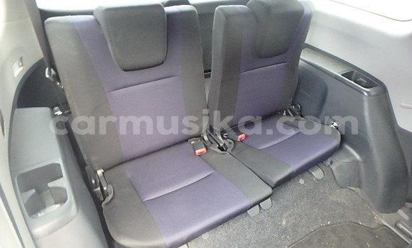 Acheter Occasion Voiture Toyota Wish Blanc à Beitbridge, Matabeleland South Acheter Occasion Voiture Toyota Wish Blanc à Beitbridge, Matabeleland South