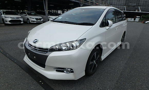 Acheter Occasion Voiture Toyota Wish Blanc à Beitbridge, Matabeleland South Acheter Occasion Voiture Toyota Wish Blanc à Beitbridge, Matabeleland South