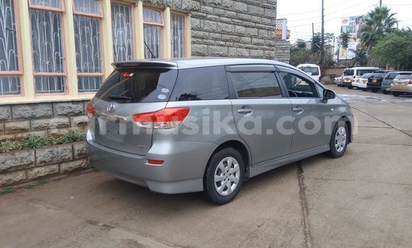 Acheter Import Voiture Toyota Wish Autre à Beitbridge, Matabeleland South Acheter Import Voiture Toyota Wish Autre à Beitbridge, Matabeleland South