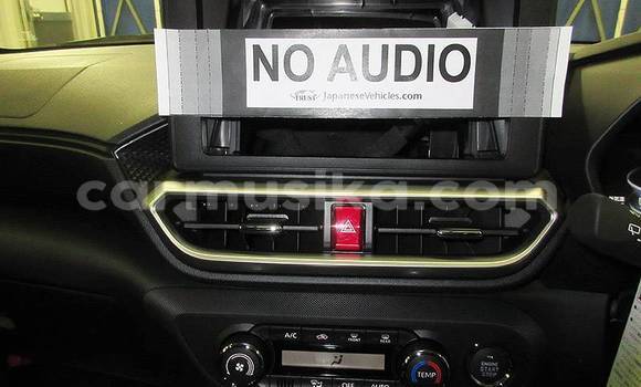 Acheter Occasion Voiture Toyota Ractis Rouge à Beitbridge, Matabeleland South Acheter Occasion Voiture Toyota Ractis Rouge à Beitbridge, Matabeleland South