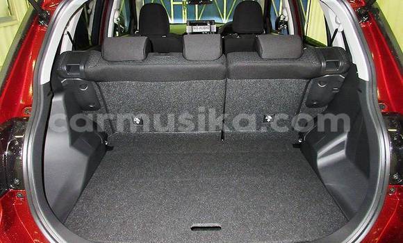 Acheter Occasion Voiture Toyota Ractis Rouge à Beitbridge, Matabeleland South Acheter Occasion Voiture Toyota Ractis Rouge à Beitbridge, Matabeleland South