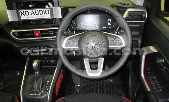 Acheter Occasion Voiture Toyota Ractis Rouge à Beitbridge, Matabeleland South Acheter Occasion Voiture Toyota Ractis Rouge à Beitbridge, Matabeleland South