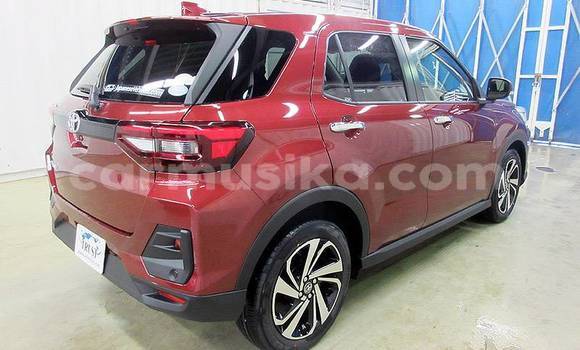 Acheter Occasion Voiture Toyota Ractis Rouge à Beitbridge, Matabeleland South Acheter Occasion Voiture Toyota Ractis Rouge à Beitbridge, Matabeleland South