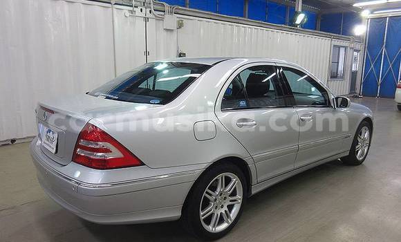 Tenga Tsaru Mercedes‒Benz C–Class Sirivha Mota in Beitbridge in Matabeleland South Tenga Tsaru Mercedes‒Benz C–Class Sirivha Mota in Beitbridge in Matabeleland South