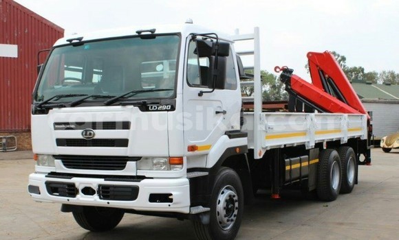 Buy Used Nissan UD White Truck in Beitbridge in Matabeleland South