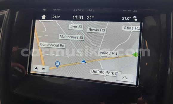 Nunua Ilio tumika Ford Everest Nyeupe Gari ndani ya Harare nchini Harare Nunua Ilio tumika Ford Everest Nyeupe Gari ndani ya Harare nchini Harare