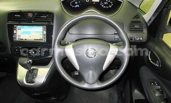 Acheter Occasion Voiture Nissan Serena Bleu à Beitbridge, Matabeleland South Acheter Occasion Voiture Nissan Serena Bleu à Beitbridge, Matabeleland South