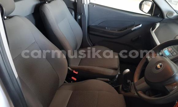 Acheter Occasion Voiture Chevrolet Alero Blanc à Beitbridge, Matabeleland South Acheter Occasion Voiture Chevrolet Alero Blanc à Beitbridge, Matabeleland South