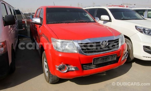 Acheter Import Voiture Toyota Hilux Rouge à Import - Dubai, Harare Acheter Import Voiture Toyota Hilux Rouge à Import - Dubai, Harare