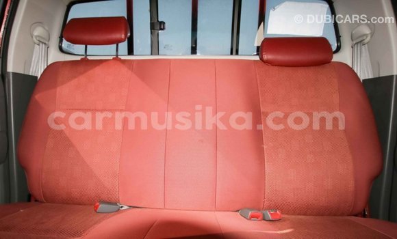 Acheter Import Voiture Toyota Hilux Rouge à Import - Dubai, Harare Acheter Import Voiture Toyota Hilux Rouge à Import - Dubai, Harare