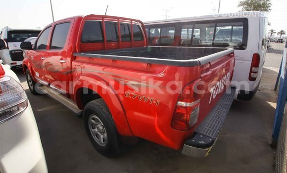 Acheter Import Voiture Toyota Hilux Rouge à Import - Dubai, Harare Acheter Import Voiture Toyota Hilux Rouge à Import - Dubai, Harare