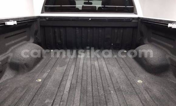 Acheter Occasion Voiture Toyota Tundra Blanc à Beitbridge, Matabeleland South Acheter Occasion Voiture Toyota Tundra Blanc à Beitbridge, Matabeleland South