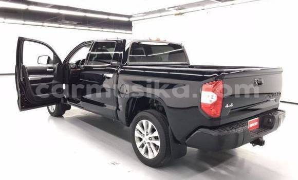 Acheter Occasion Voiture Toyota Tundra Noir à Beitbridge, Matabeleland South Acheter Occasion Voiture Toyota Tundra Noir à Beitbridge, Matabeleland South