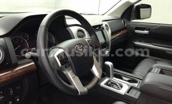Acheter Occasion Voiture Toyota Tundra Noir à Beitbridge, Matabeleland South Acheter Occasion Voiture Toyota Tundra Noir à Beitbridge, Matabeleland South