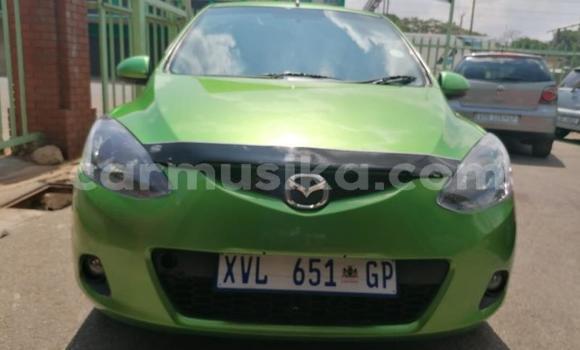 Acheter Occasion Voiture Mazda 2 Vert à Beitbridge, Matabeleland South Acheter Occasion Voiture Mazda 2 Vert à Beitbridge, Matabeleland South