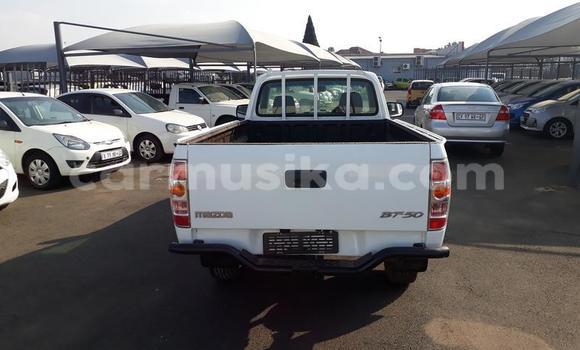 Tenga Tsaru Mazda BT-50 Chena Mota in Beitbridge in Matabeleland South Tenga Tsaru Mazda BT-50 Chena Mota in Beitbridge in Matabeleland South