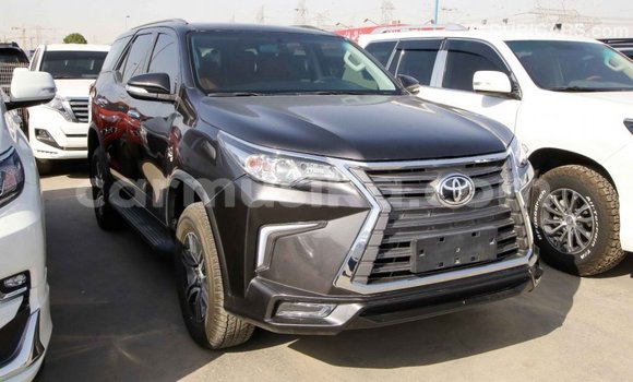 Tenga Imported Toyota Fortuner Zvimwe Mota in Import - Dubai in Harare Tenga Imported Toyota Fortuner Zvimwe Mota in Import - Dubai in Harare