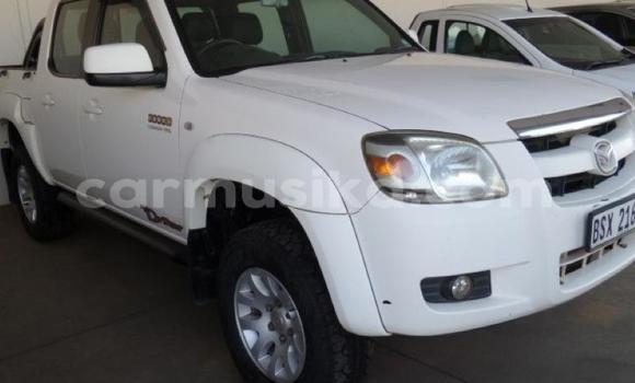 Tenga Tsaru Mazda BT-50 Chena Mota in Beitbridge in Matabeleland South