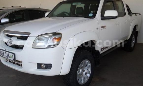 Acheter Occasion Voiture Mazda BT-50 Blanc à Beitbridge, Matabeleland South Acheter Occasion Voiture Mazda BT-50 Blanc à Beitbridge, Matabeleland South