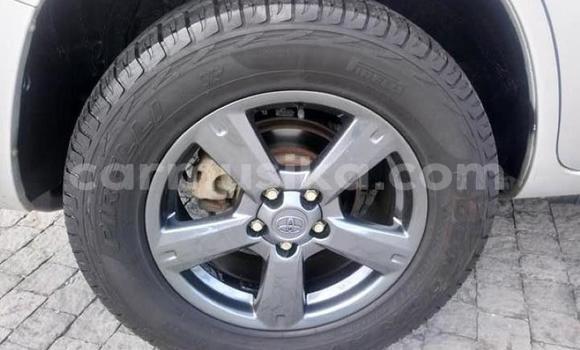 Nunua Ilio tumika Toyota RAV4 Fedha Gari ndani ya Beitbridge nchini Matabeleland Kusini Nunua Ilio tumika Toyota RAV4 Fedha Gari ndani ya Beitbridge nchini Matabeleland Kusini