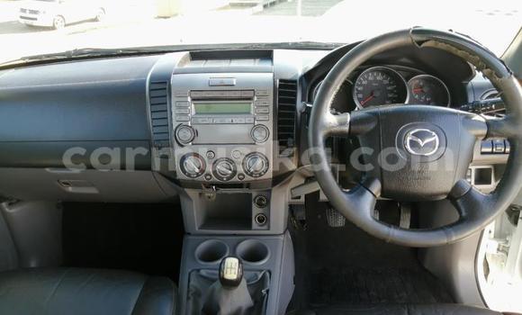 Nunua Ilio tumika Mazda BT-50 Nyeupe Gari ndani ya Beitbridge nchini Matabeleland Kusini Nunua Ilio tumika Mazda BT-50 Nyeupe Gari ndani ya Beitbridge nchini Matabeleland Kusini