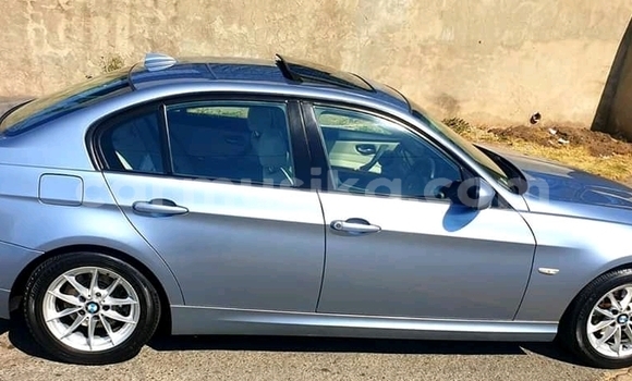 Tenga Tsaru BMW 3200 Bhuruu Mota in Beitbridge in Matabeleland South