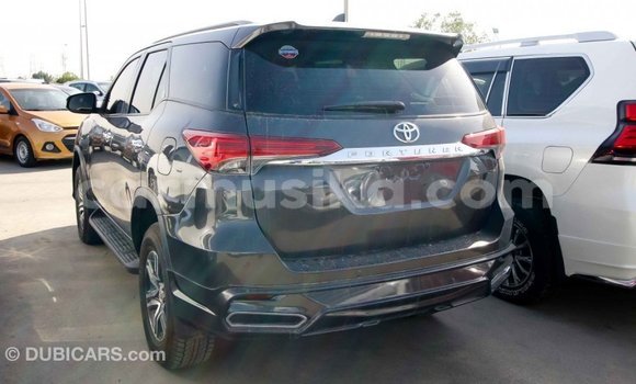 Tenga Imported Toyota Fortuner Zvimwe Mota in Import - Dubai in Harare Tenga Imported Toyota Fortuner Zvimwe Mota in Import - Dubai in Harare