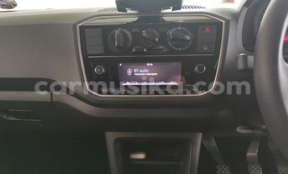 Acheter Occasion Voiture Volkswagen up! Blanc à Beitbridge, Matabeleland South Acheter Occasion Voiture Volkswagen up! Blanc à Beitbridge, Matabeleland South