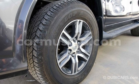 Tenga Imported Toyota Fortuner Zvimwe Mota in Import - Dubai in Harare Tenga Imported Toyota Fortuner Zvimwe Mota in Import - Dubai in Harare