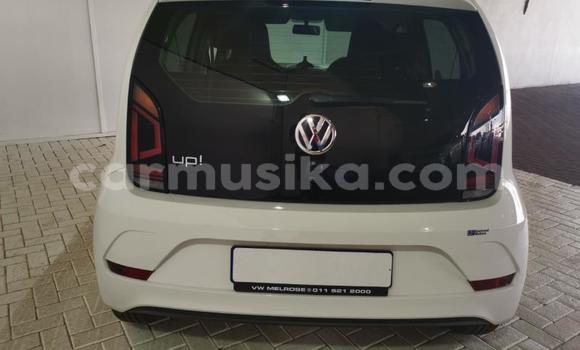 Acheter Occasion Voiture Volkswagen up! Blanc à Beitbridge, Matabeleland South Acheter Occasion Voiture Volkswagen up! Blanc à Beitbridge, Matabeleland South