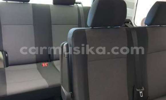 Nunua Ilio tumika Volkswagen Transporter Nyeupe Gari ndani ya Beitbridge nchini Matabeleland Kusini Nunua Ilio tumika Volkswagen Transporter Nyeupe Gari ndani ya Beitbridge nchini Matabeleland Kusini