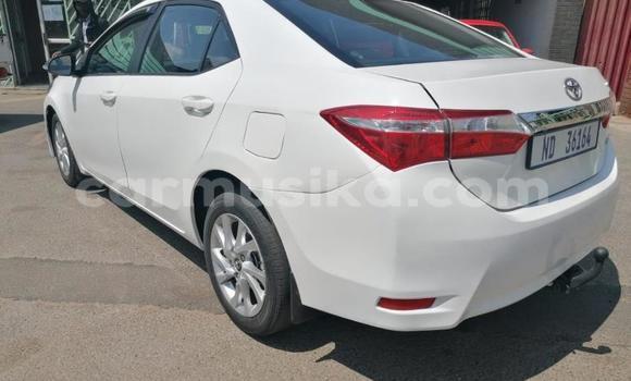 Acheter Occasion Voiture Toyota Corolla Blanc à Beitbridge, Matabeleland South Acheter Occasion Voiture Toyota Corolla Blanc à Beitbridge, Matabeleland South