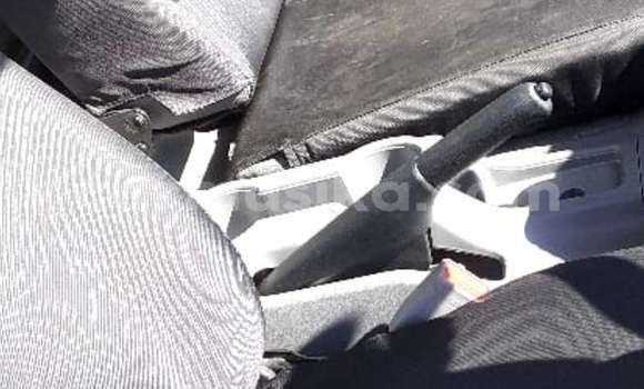 Buy Used Hino 300 Series White Truck in Beitbridge in Matabeleland South Buy Used Hino 300 Series White Truck in Beitbridge in Matabeleland South