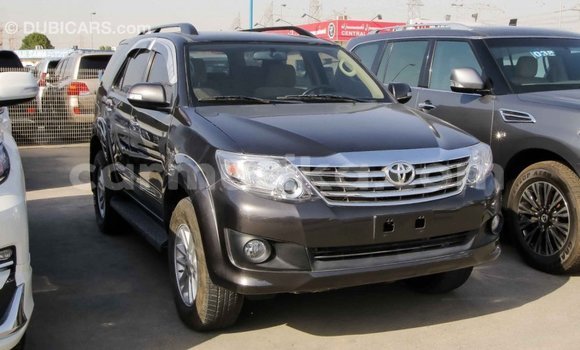 Acheter Import Voiture Toyota Fortuner Autre à Import - Dubai, Harare Acheter Import Voiture Toyota Fortuner Autre à Import - Dubai, Harare