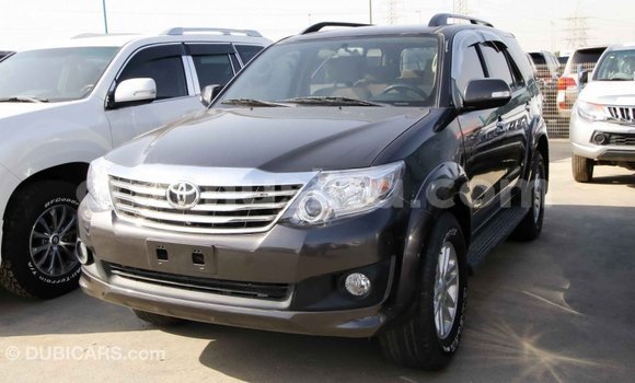 Acheter Import Voiture Toyota Fortuner Autre à Import - Dubai, Harare Acheter Import Voiture Toyota Fortuner Autre à Import - Dubai, Harare