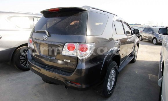 Acheter Import Voiture Toyota Fortuner Autre à Import - Dubai, Harare Acheter Import Voiture Toyota Fortuner Autre à Import - Dubai, Harare