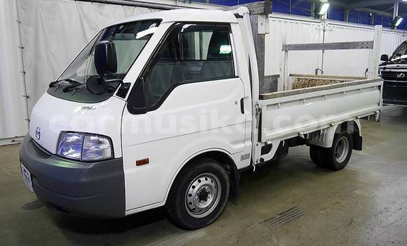 Buy Used Mazda Bongo White Car in Beitbridge in Matabeleland South Buy Used Mazda Bongo White Car in Beitbridge in Matabeleland South