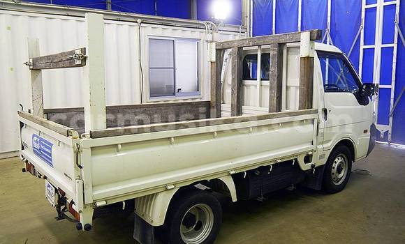 Buy Used Mazda Bongo White Car in Beitbridge in Matabeleland South Buy Used Mazda Bongo White Car in Beitbridge in Matabeleland South