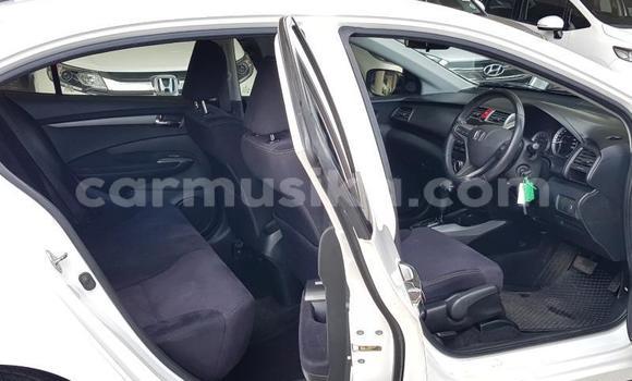 Acheter Occasion Voiture Honda Ballade Blanc à Beitbridge, Matabeleland South Acheter Occasion Voiture Honda Ballade Blanc à Beitbridge, Matabeleland South