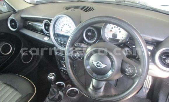 Nunua Ilio tumika MINI Hatch Beige Gari ndani ya Beitbridge nchini Matabeleland Kusini Nunua Ilio tumika MINI Hatch Beige Gari ndani ya Beitbridge nchini Matabeleland Kusini
