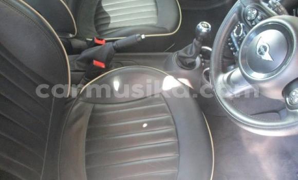 Nunua Ilio tumika MINI Hatch Beige Gari ndani ya Beitbridge nchini Matabeleland Kusini Nunua Ilio tumika MINI Hatch Beige Gari ndani ya Beitbridge nchini Matabeleland Kusini