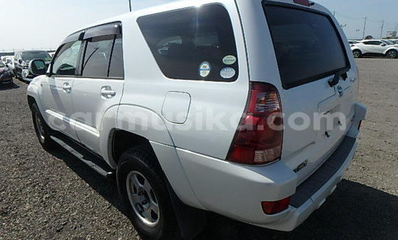 Acheter Occasion Voiture Toyota Surf Blanc à Beitbridge, Matabeleland South Acheter Occasion Voiture Toyota Surf Blanc à Beitbridge, Matabeleland South