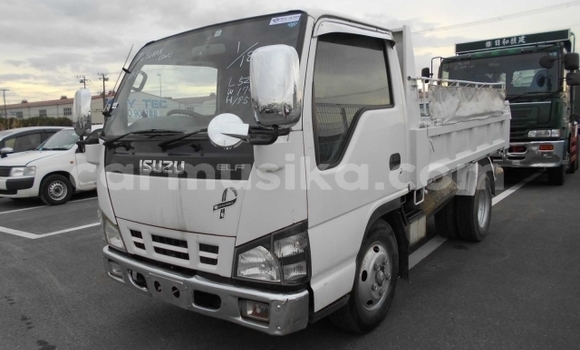 Nunua Ilio tumika Isuzu Elf Nyeupe Lori ndani ya Beitbridge nchini Matabeleland Kusini Nunua Ilio tumika Isuzu Elf Nyeupe Lori ndani ya Beitbridge nchini Matabeleland Kusini