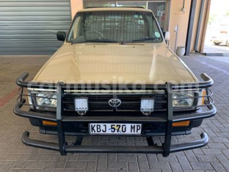 Big with watermark toyota hilux matabeleland south beitbridge 18138