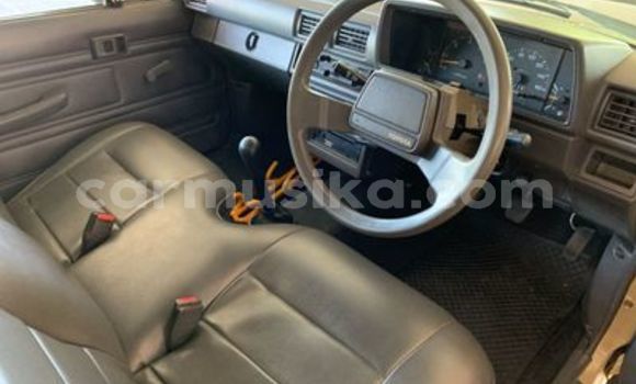 Acheter Occasion Voiture Toyota Hilux Autre à Beitbridge, Matabeleland South Acheter Occasion Voiture Toyota Hilux Autre à Beitbridge, Matabeleland South