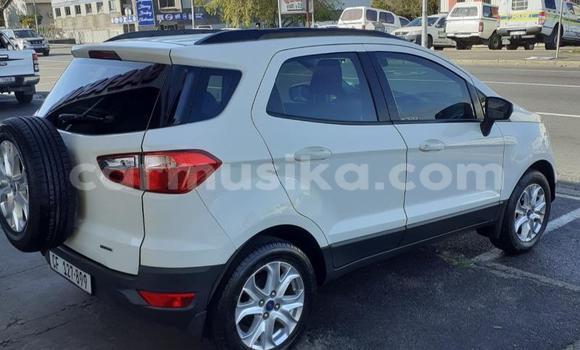 Nunua Ilio tumika Ford EcoSport Nyeupe Gari ndani ya Beitbridge nchini Matabeleland Kusini Nunua Ilio tumika Ford EcoSport Nyeupe Gari ndani ya Beitbridge nchini Matabeleland Kusini
