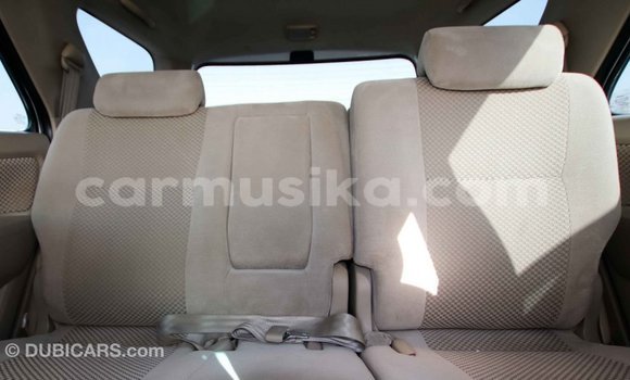 Acheter Import Voiture Toyota Fortuner Blanc à Import - Dubai, Harare Acheter Import Voiture Toyota Fortuner Blanc à Import - Dubai, Harare